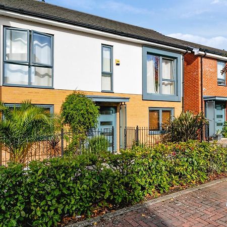 Puffin Way - Comfortable, Spacious House With Parking Reading Exterior foto