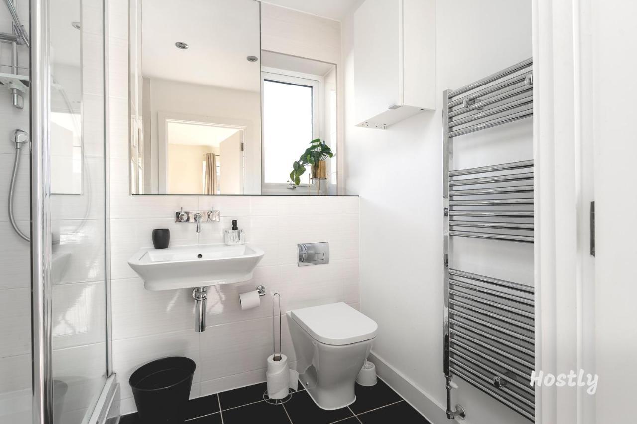 Puffin Way - Comfortable, Spacious House With Parking Reading Exterior foto