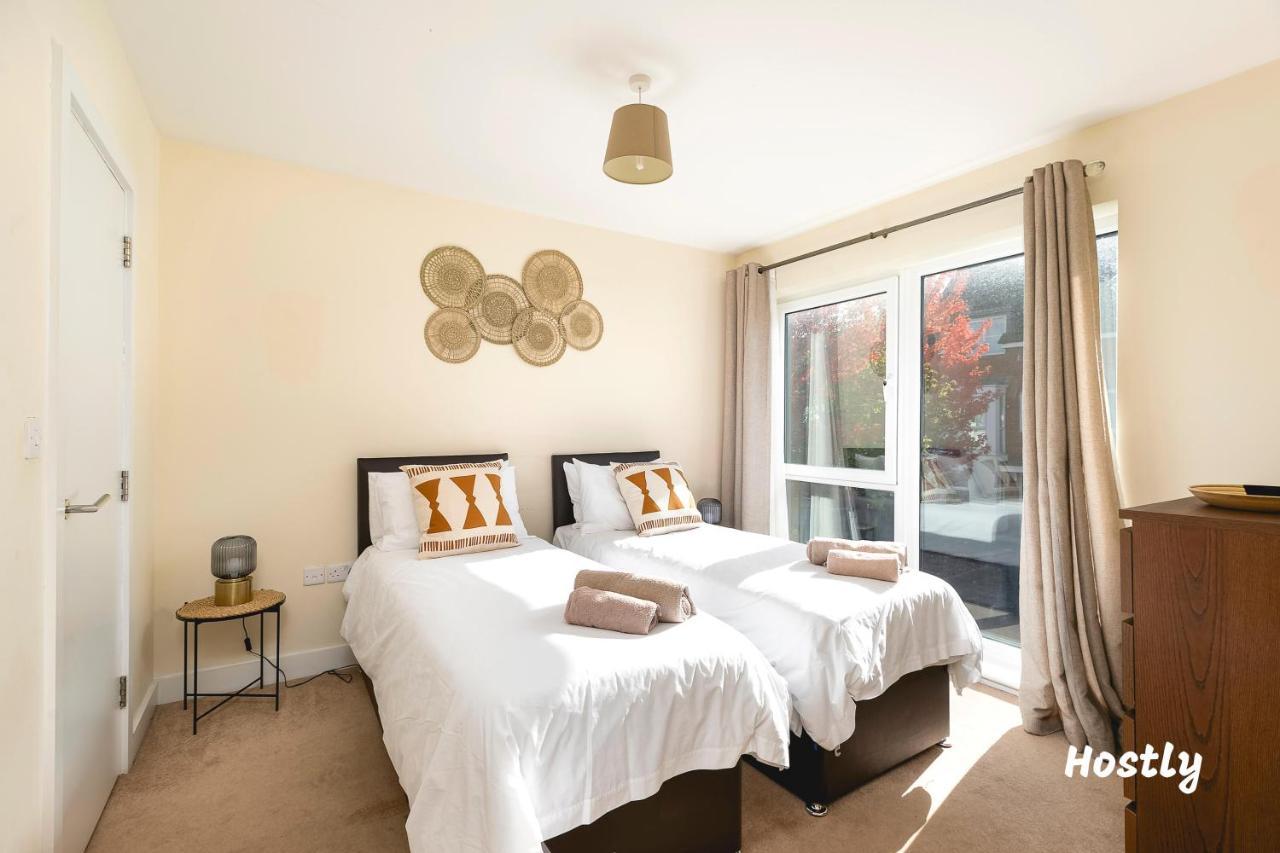 Puffin Way - Comfortable, Spacious House With Parking Reading Exterior foto