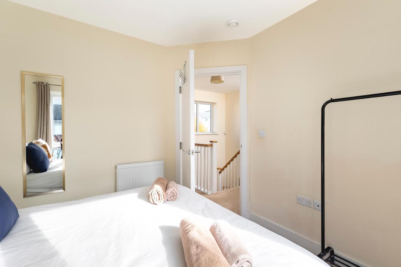 Puffin Way - Comfortable, Spacious House With Parking Reading Exterior foto