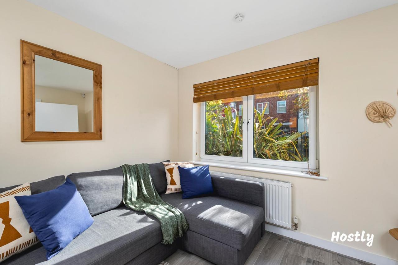 Puffin Way - Comfortable, Spacious House With Parking Reading Exterior foto