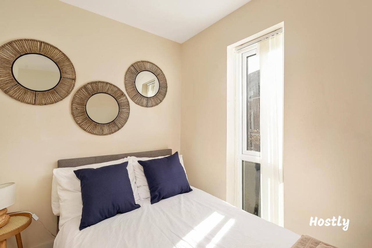 Puffin Way - Comfortable, Spacious House With Parking Reading Exterior foto