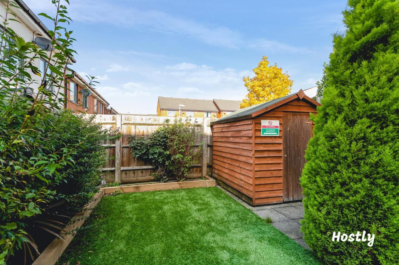 Puffin Way - Comfortable, Spacious House With Parking Reading Exterior foto