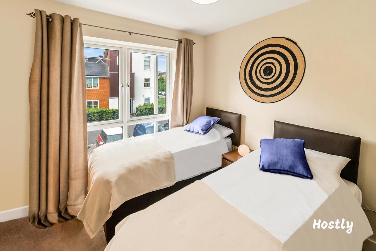 Puffin Way - Comfortable, Spacious House With Parking Reading Exterior foto